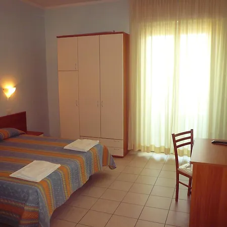 Hotel Iones Rimini Exterior photo