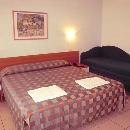 Hotel Iones Rimini Exterior photo